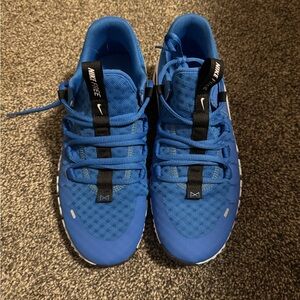 Nike Men's Vibrant Blue Athletic Shoes